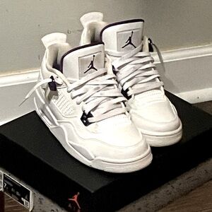 Jordan 4 Purple Metallic